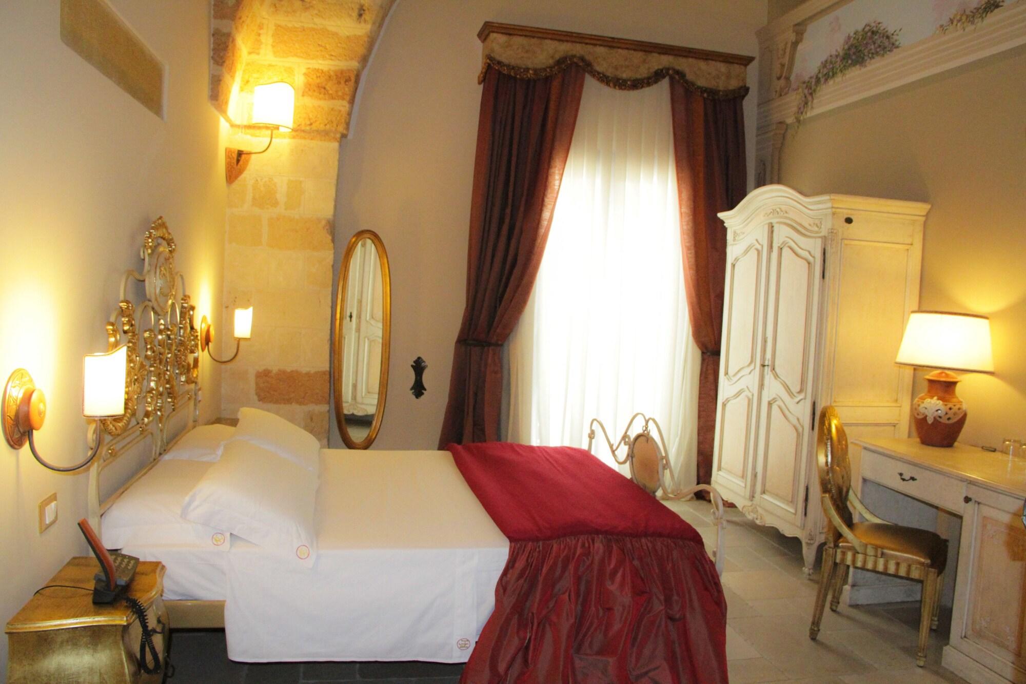 Kelina Charme Hotel By Cantine Due Palme Cellino San Marco Exterior foto